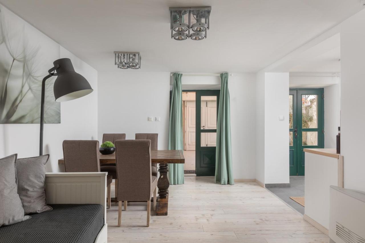 Apartment Coastal Villa Makarska Dış mekan fotoğraf