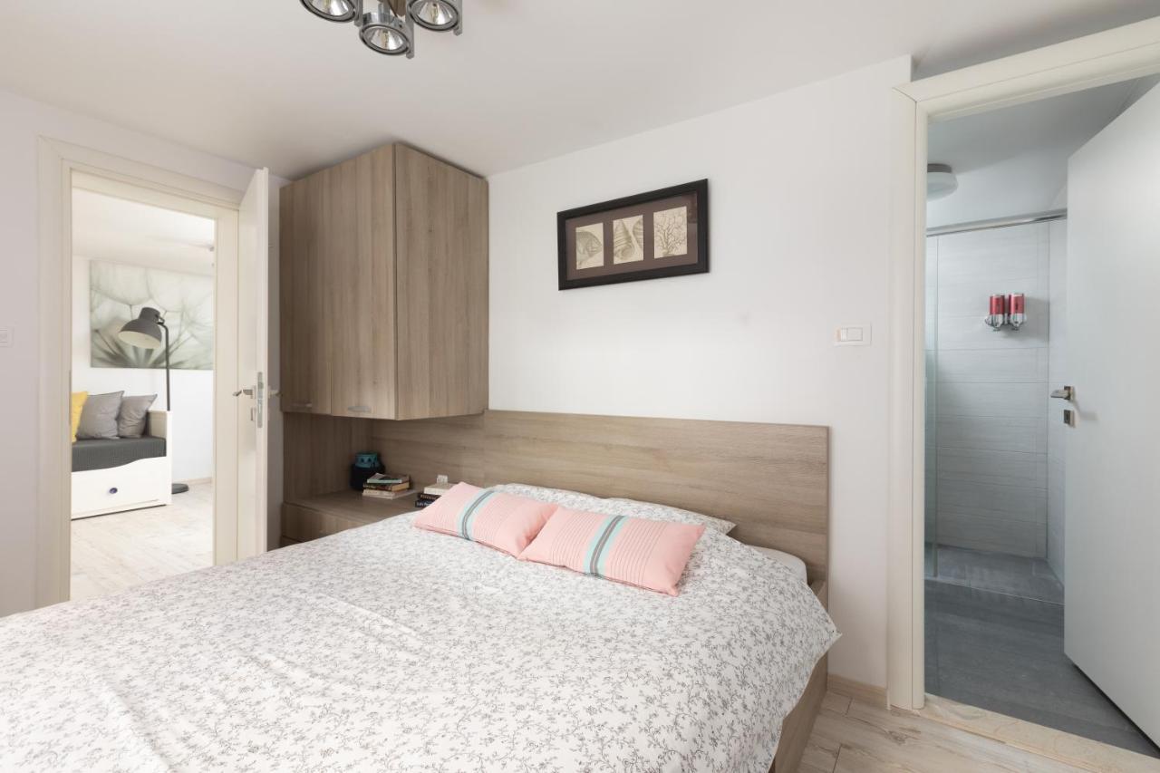 Apartment Coastal Villa Makarska Dış mekan fotoğraf