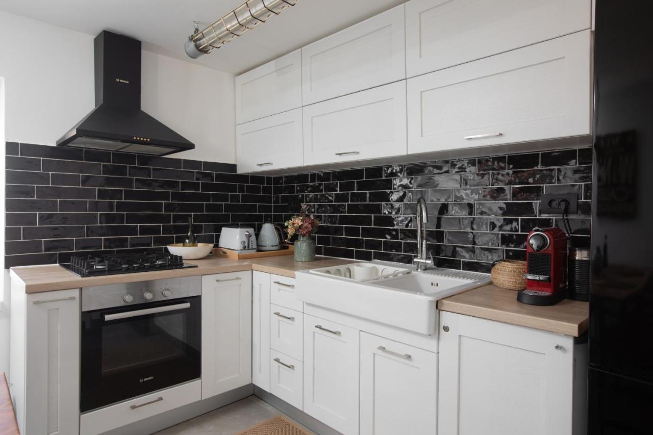 Apartment Coastal Villa Makarska Dış mekan fotoğraf